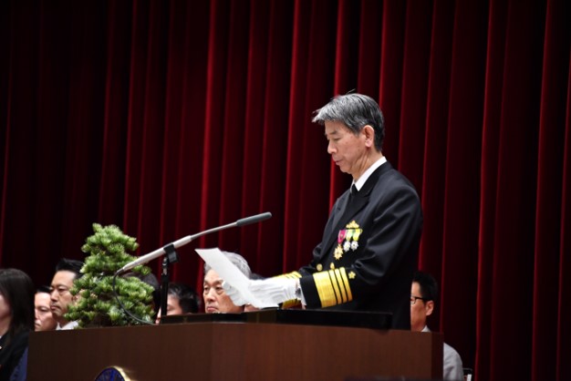 海曹長任命(酒井海上幕僚長より)
