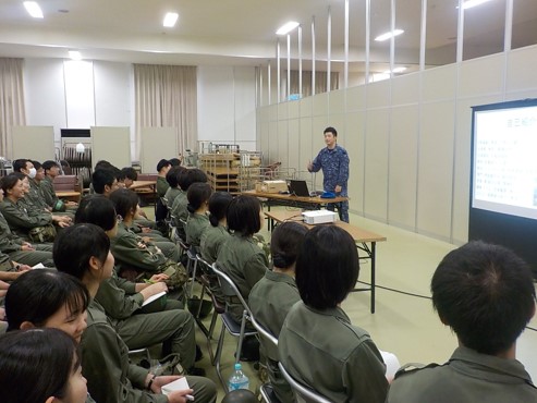 先輩医官による講話