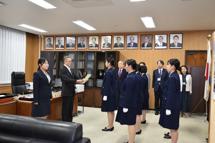 表彰式の写真３